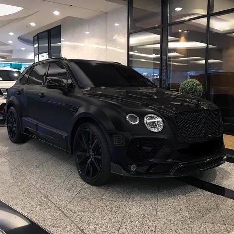 💣💣💣😍 Bentayga 🚀  Tag your friends 👥 @instacar_uae  @blackbedouin @blackbedouin  #blackbedouin #black #blackcar  Rate it 0/100👇🏿 Bentley Suv, New Luxury Cars, Top Luxury Cars, Car Tattoos, Lux Cars, Bentley Car, Suv Cars, Classy Cars, Luxury Suv