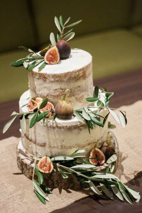 Grecian Kitchen, Fig Wedding Cake, Semi Naked Cake Birthday, Wedding Cake With Figs, Wedding Cake With Dried Fruit, Wedding Cake Figs, Wedding Cake Olive, Cake With Figs, Organic Wedding Cake