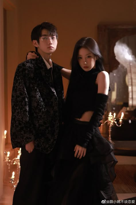 Korean Photoshoot, Japanese Couple, Couple Poses Reference, Elegant Couple, Cute Skirt Outfits, Winter Photoshoot, She Left, Couples Vibe, Ulzzang Couple