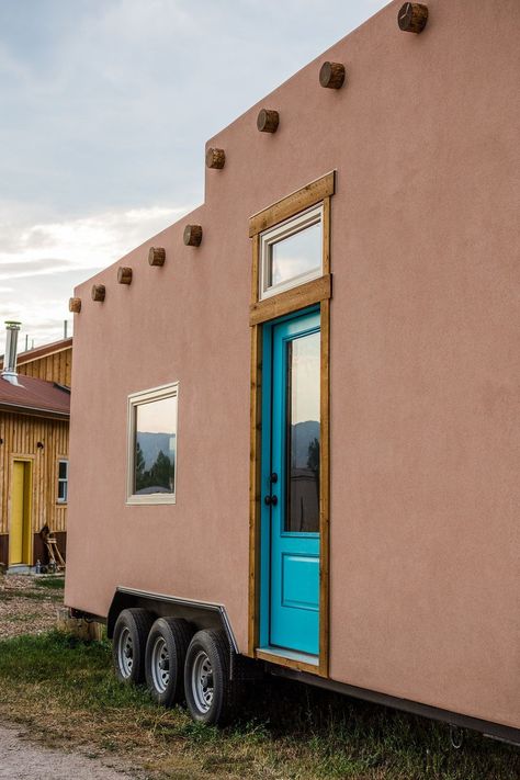 Adobe Tiny House by Mitchcraft Pueblo Style House, Tiny House Mobile, Adobe House Plans, Tiny Mobile House, Houses Design, Adobe House, Elderly Home, Casas Coloniales, Earth Homes