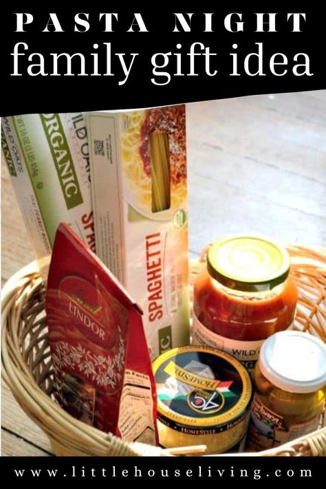 How to put together an inexpensive family gift basket for pasta night, a thoughtful and practical gift for your friends and neighbors. Pasta Night Basket, Meal Baskets, Family Gift Exchange Ideas, Pasta Gift Basket, Simple Homemade Gifts, Frugal Food Ideas, Simple Christmas Ideas, Pasta Gifts, Recipes In A Jar