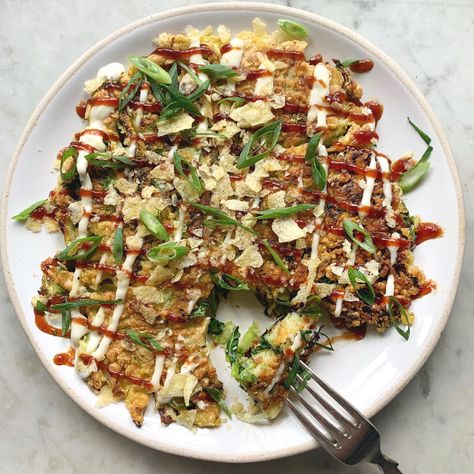 Get creative with your Savoy Cabbage - Our best Okonomiyaki recipe — Oddbox Vegan Okonomiyaki Recipe, Vegan Okonomiyaki, Fried Onions Recipe, International Meals, Okonomiyaki Recipe, Japanese Side Dish, Current Recipes, Fodmap Friendly Recipes, Tea And Cake