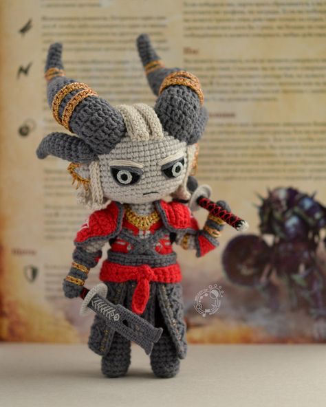 Dnd Amigurumi, Dnd Crochet, Disney Crochet Patterns, Loom Knitting Patterns, Crochet Dragon, Crochet Doll Clothes, Fun Crochet Projects, Halloween Crochet, Diy Crochet Projects