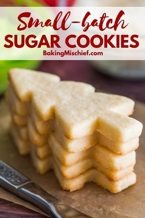 Perfect Cut-out Sugar Cookies that don't require chilling, so between making, baking, and cooling time, you can be decorating them in about an hour. | #cookies | #sugarcookies | #ChristmasCookies | Baking Mischief, Small Batch Sugar Cookies, Cake For Two Recipe, Small Batch Cookie Recipe, Small Batch Cookies, Batch Recipes, Small Batch Baking, Dessert For Two, Cutout Sugar Cookies