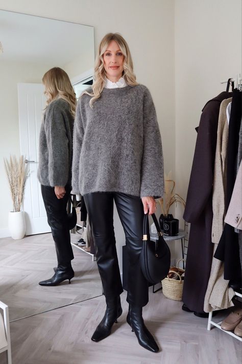 Oversize Grey Sweater Outfit, Grey Jumper Outfit Women, Gray Jumper Outfit, Shirt Jumper Outfit, Jumper Outfit Women, Grey Jumper Outfit, Workwear 2023, Trousers Outfit Casual, Leather Trousers Outfit