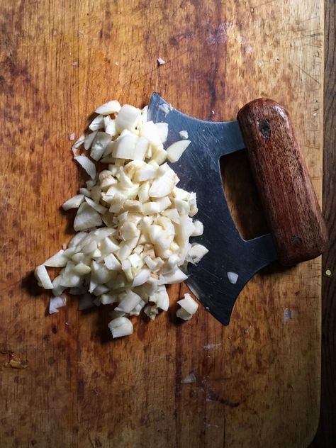 Ulu Knife, Dehydrated Vegetables, Vegetable Prep, Stone Fruits, Garlic Head, Cooking Equipment, Simplify Your Life, Root Vegetables, Favorite Kitchen