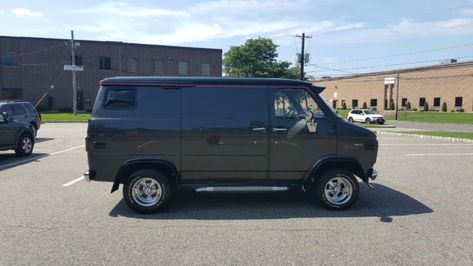 1977 CHEVY G10 SHORTY RESTOMOD CUSTOM HOT ROD 1 OF A KIND SHOW VAN for sale: photos, technical specifications, description Chevy Shorty Van, Chevy G10 Van, Custom Vans For Sale, Chevy Conversion Van, Custom Van Interior, G10 Van, 70s Van, Conversion Vans For Sale, Dual Battery Setup