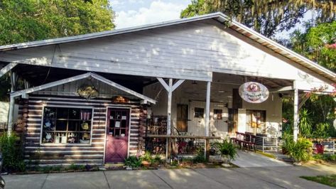 Micanopy Florida, Amish Village, Key West Sunset, Florida Destinations, Places In Florida, Vintage Shopping, Gorgeous Scenery, Indian River, Flea Markets