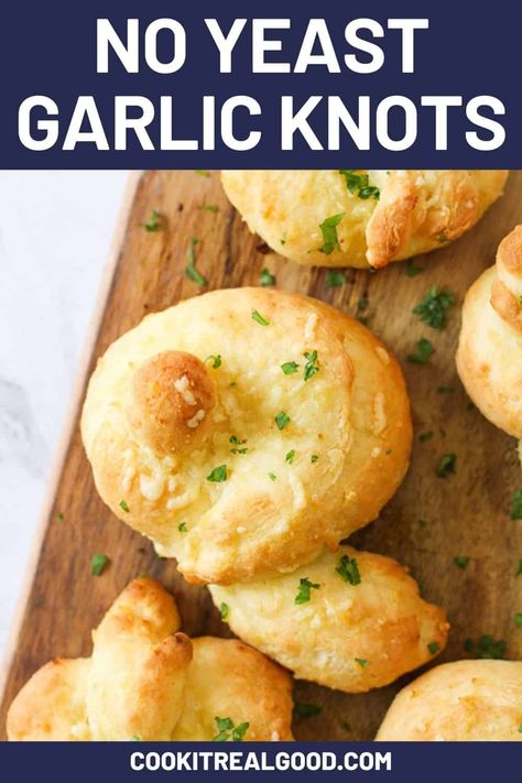 Quick and easy cheesy garlic knots are a great appetiser or side.  These golden knots are made from two ingredient dough (flour & Greek yoghurt) and are smothered in butter, garlic and parmesan cheese.  The whole family will love these no yeast garlic knots! Garlic Knots No Yeast, Cheesy Garlic Knots, Two Ingredient Dough, Indian Appetizer Recipes, Pumpkin Pizza, Best Homemade Bread Recipe, Garlic Knots Recipe, Healthy Bread Recipes, Indian Appetizers