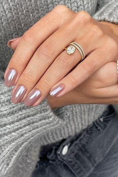 Chrome Nails 2024 Nail Trends Dip Nail Ideas With Chrome, Wedding Dipped Nails, January Nails Metallic, 2024 Nail Trends Chrome, Oyster Chrome Nails, Black Nails With White Chrome, Sns Dipping Powder Nails Chrome, Irredescent Pink Nails, Chrome Mauve Nails