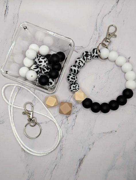 Cow Print Diy, Diy Wristlet Keychain, Wristlet Keychain Diy, Freshie Hangers, Wristlet Ideas, Silicone Crafts, Silicone Bead Ideas, How To Make Silicone, Diy Crafts Keychain