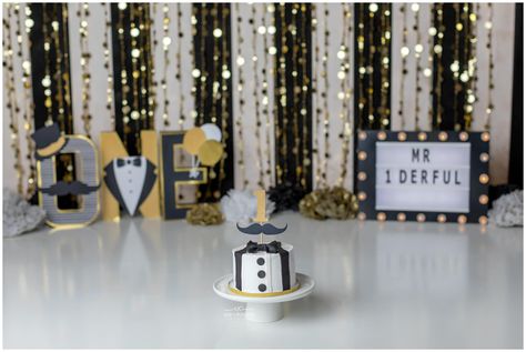 Mr Wonderful 1st Birthday Photoshoot, Mr Onederful Table Decor, Mr Onederful Backdrop, Mr Onederful Smash Cake, Mr Onederful Birthday Cake, Photo Backdrop Stand, Mr Onederful Birthday, Milford Connecticut, Bday Photoshoot