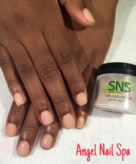 SNS nails overlay on natural nails ! Sns Natural Nails, Short Sns Nails, Sns Dip Nails, Gel Overlay Nails, Angel Nails, Sns Nails Colors, Overlay Nails, Cute Nail Polish, Pretty Toe Nails