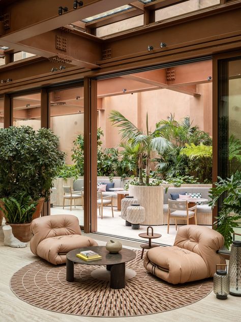 Patricia Urquiola converts historic palazzo into Six Senses Rome hotel Earthy Hotel Lobby, Restaurant Waiting Area, Delhi Apartment, Diriyah Gate, 5star Hotel, Waiting Area Design, Waiting Lounge, Residential Compound, Tropical Hotel