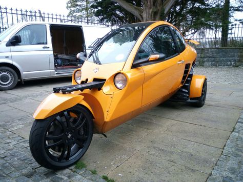 Carver one for sale north wales £24,950.00 Carver One, Strange Cars, Trike Motorcycle, Cats For Sale, 3rd Wheel, North Wales, Car Mechanic, Fat Cats, Cat Pin