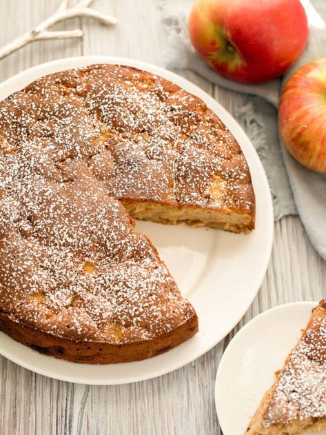 4 INGREDIENT APPLE CAKE (No oil, butter, or baking powder) - Kirbie's Cravings Apple Cake Recipe Uk, Sugar Free Apple Cake, Apple Layer Cake, Gluten Free Apple Cake, Apple Cake Recipe Easy, Cake Recipes Uk, Easy Apple Cake, French Apple Cake, Nursing Cake