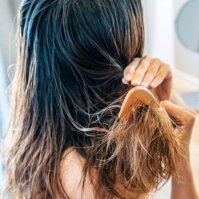 8 Tips for Tangled Hair to Forget About Matted Tresses Knotty Hair, Stop Hair Breakage, Matted Hair, Hair Mistakes, Hair Knot, Tangled Hair, Healthy Hair Tips, Grow Hair Faster, Hair Detangler