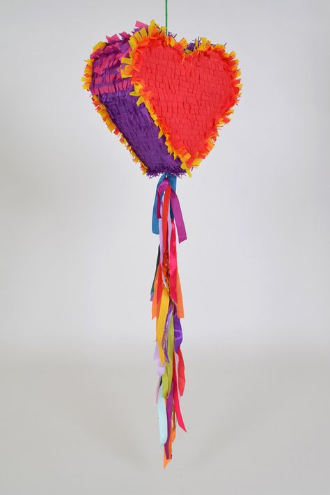 Wedding Pinata, Mexican Pinata, Piñata Party, Valentines Birthday Party, Piñata Ideas, Mini Pinatas, Mexican Birthday, Diy Pinata, Pinata Party