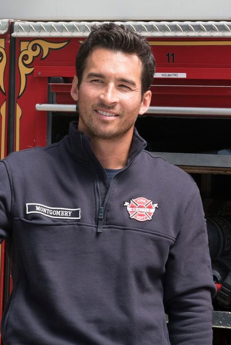 Jay Hayden, Station 19 Season 2 Travis Station 19, Jay Hayden Station 19, Travis Montgomery Station 19, Station 19 Travis, Station 19 Wallpaper, Travis Montgomery, Jay Hayden, Alex And Jo, Fire Training