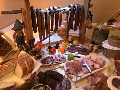 [I ate] This gorgeous spread at a Polish Wedding. #TTDD#TheThingsDadsDo Traditional Polish Wedding, Polish Wedding Aesthetic, Polish Wedding Food, Polish Wedding Traditions, Wedding Recipes, 3 Day Military, Polish Wedding, Russian Wedding, David Byrne