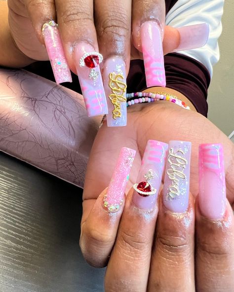 Libra Nails Ideas, Libra Birthday Nail Set, Birthday Nails Zodiac Sign, Birthday Nails With Zodiac Sign, Pink Libra Birthday Nails, Pink Libra Nails, Libra Nail Ideas, Zodiac Sign Nail Designs, Libra Zodiac Nails