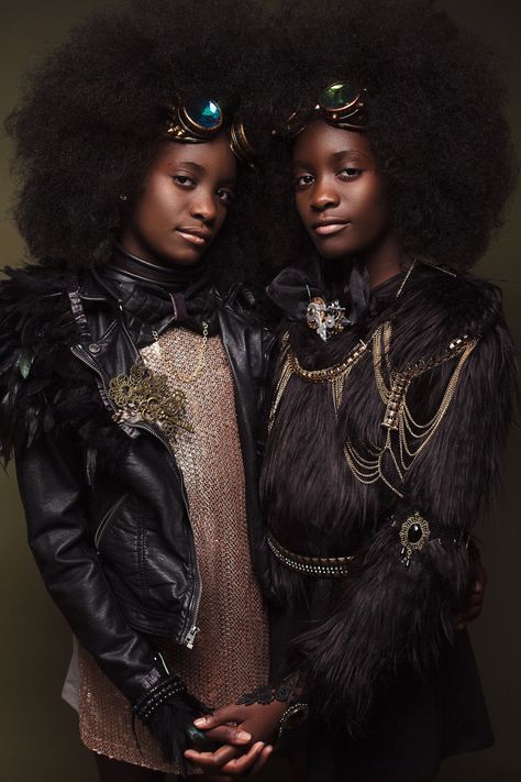 Baroque-Inspired Portraits Of Black Girls Highlight Their Amazing Natural Hair So Other Girls Would Stop Hiding It Soul Photography, Girls Natural Hairstyles, Creative Soul, Afro Hair, Afro Punk, Afro Art, Hair Photo, African Beauty, Girls Rock