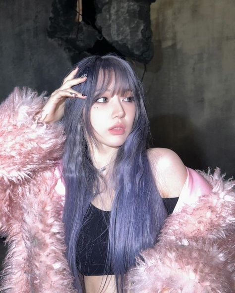 Sakura Miyawaki, Good Bones, January 25, Pre Debut, Korean Makeup, Purple Hair, K Pop Music, Kpop Girl Groups, Blue Hair