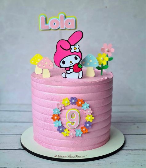 Pastel My Melody, My Melody Cake, Hello Kitty Art, Pretty Birthday Cakes, Diy Cake, My Melody, Birthday Theme, Cake Pops, Cake Designs