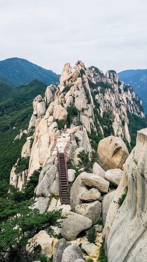 https://flic.kr/p/Lj2ox8 | Seoraksan National Park | Hike to Ulsanbawi | about // blog // instagram // tumblr please do not re-post photo without permission Korea Mountain, Seoraksan National Park, Landscape References, Buddha Temple, Korea Trip, Korea South, South Korea Travel, Chinese Landscape, Korea Travel