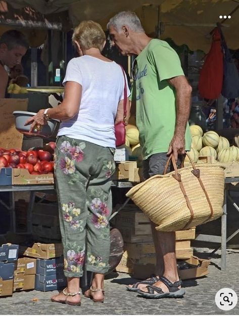 People In Environments, Everyday People Photography, Sketch Reference Photo, People Sitting At Table, People At The Park, Street People Photography, Market Reference, People On Street, Maya Devir