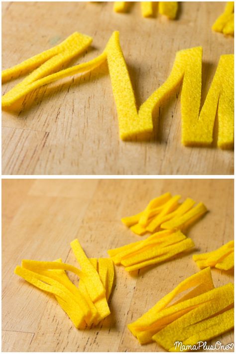 If you or your kids love Dragons Love Tacos, or it's sequel, you'll love these fun taco felt food ideas! DIY No-Sew Felt Tacos are perfect for mixing and matching, and they're perfect for play kitchens. If your child loves imaginative play, make these for a fraction of the cost of buying them from big name companies... and make exactly the taco flavor you'll want for your playroom. Perfect for kids who love to play cooking, and great for future chefs. Felt Tacos, Play Food Diy, Diy Kitchen Gifts, Felt Food Ideas, Diy Felt Food, Felt Food Patterns, Felt Food Diy, Dragons Love Tacos, Sew Felt