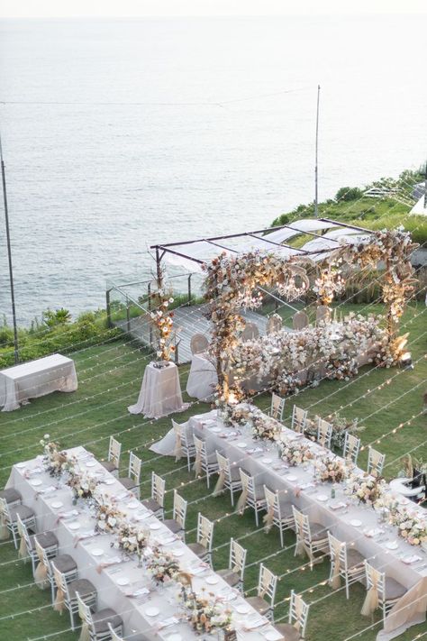 Uluwatu Wedding, Six Senses, Bridal Table, Bali Wedding, Wedding Outdoor, Outdoor Wedding Decorations, Wedding Mood Board, Wedding Mood, Intimate Wedding