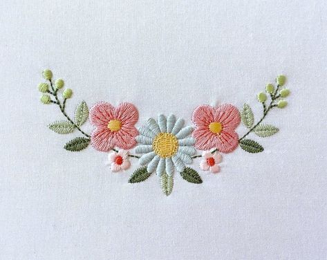 Professionally digitized machine embroidery by BroiderDesigns Floral Machine Embroidery Designs, Flowers Border, Flower Machine Embroidery Designs, Floral Embroidery Patterns, Hand Embroidery Videos, Diy Embroidery Patterns, Border Embroidery Designs, Pola Sulam, Hand Embroidery Flowers