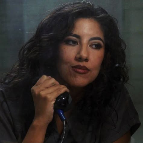 Rosa Diaz Icon, Brooklyn 99 Cast, Gina Linetti, Brooklyn Nine Nine Funny, Rosa Diaz, Amy Santiago, Stephanie Beatriz, Jake Peralta, Brooklyn 99