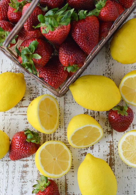 These strawberry lemon bars are an easy summer dessert. It has the best creamy lemon filling, is topped with fresh strawberries and sprinkled with powdered sugar. A sweet treat that is sure to please. #lemonbars #strawberrylemonbars #summerdessert #summertimerecipe #freshstrawberries #sweettreat #cookiesandbars Strawberry Lemon Bars, Morgan Aesthetic, June Moodboard, Lemon Aesthetic, Lemon And Strawberry, Classic Lemon Bars, Easy Summer Dessert, Strawberry Aesthetic, Summertime Recipes