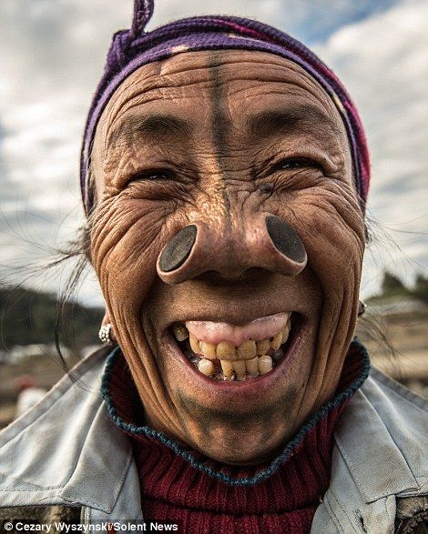 Indian tribe where the woman must have ‘nose plugs’ fitted | Daily Mail Online Orr Piercing, Tribes Of The World, Old Faces, Indian Tribes, Old Woman, Many Faces, Old People, People Of The World, World Cultures