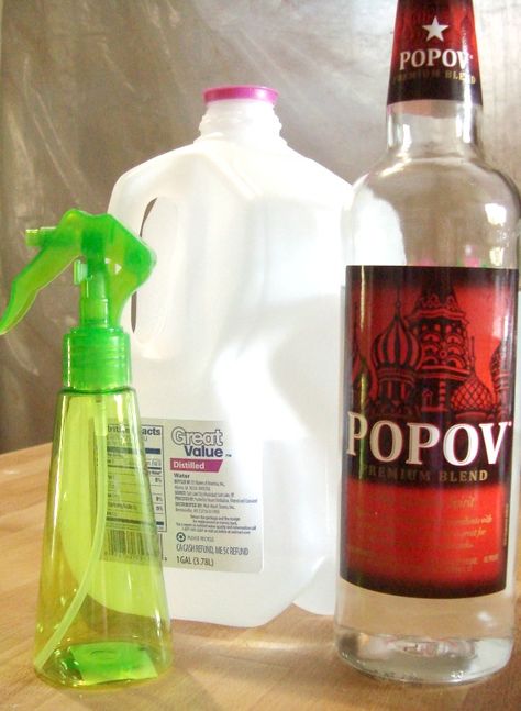 spraystarch2 Diy Best Press How To Make, Diy Best Press Spray, Homemade Best Press, Homemade Starch For Ironing, Best Press Spray Starch Recipe, Quilters Moonshine Recipe, Spray Starch Recipe, Diy Vodka, Ironing Spray