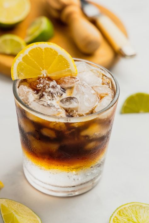 Espresso Tonic Recipe, Espresso Tonic, Tonic Drink, Tonic Recipe, Two Ingredient, Tonic Water, Coffee Recipe, Gin And Tonic, 2 Ingredients