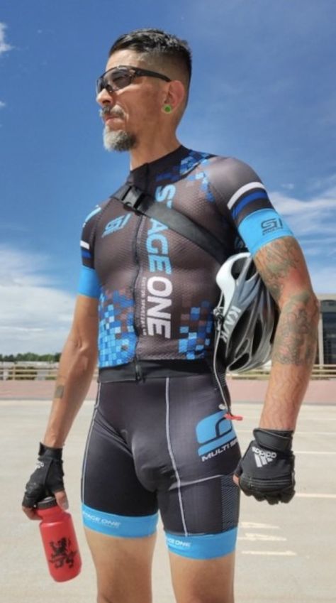 Bi_cyclistnetn Vpl Men, Cycling Apparel Men, Cycling Lycra, Cycling Shorts Outfit, Cycling Attire, Cycling Men, Guys In Speedos, Lycra Men, Men Sport Pants