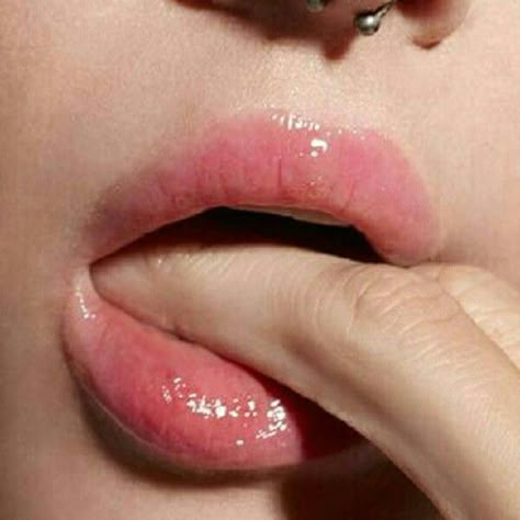 Round Lips, Lollipop Lips, Faces Photography, Dear Dairy, Lips Art, Lip Art, Beauty Women, Lips, Beauty