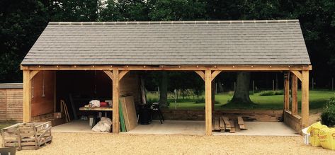 3 bay car port with oak frame complete Timber Frame Garage, Wooden Carports, Building A Carport, Carport With Storage, Diy Carport, Timber Garage, Car Shed, Timber Pergola, Carport Sheds