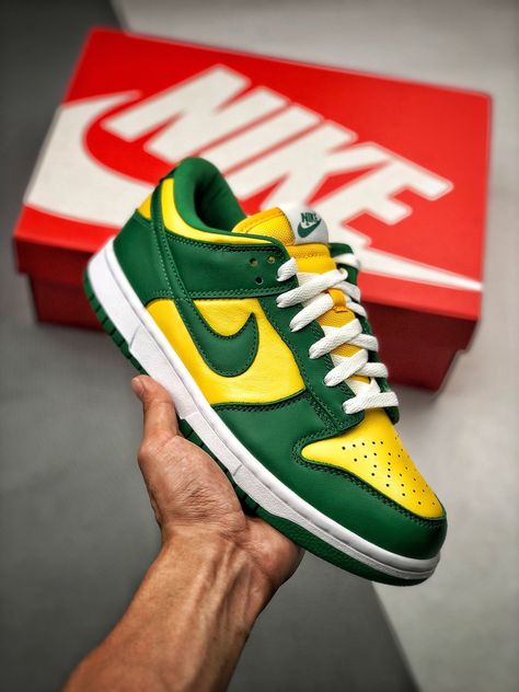 Nike Dunk Low Brazil, Dunk Low Brazil, Sneaker Wishlist, Nike Dunk Low Sp, Dunks Low, Sb Dunks, All Nike Shoes, Tenis Nike, Shoes World