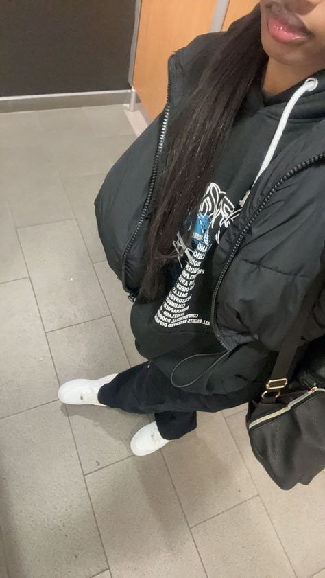 aesthetic, chill, graphic jumper, cargos, uni, black girl, white airforces, black and white outfit, trendy, trending, black cargo outfit Black Cargo Outfit, White Cargos, Aesthetic Chill, Graphic Jumper, Uni Outfit, Cargo Outfit, Black And White Outfit, Uni Outfits, White Outfit