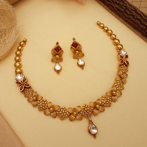 Giriraj Jewellers Official Website - India Online Jewelry Store 22k Gold Necklace Set Simple, 22kt Gold Necklace, Gold Unique Necklace, Gold Necklace Set With Earrings, Gold Jwellary Design Necklaces Latest, 22k Gold Necklace Indian Jewelry, 20gms Gold Necklace Designs Latest, Gold Jewels Design Set, Gold Necklace Set 20 Grams Latest