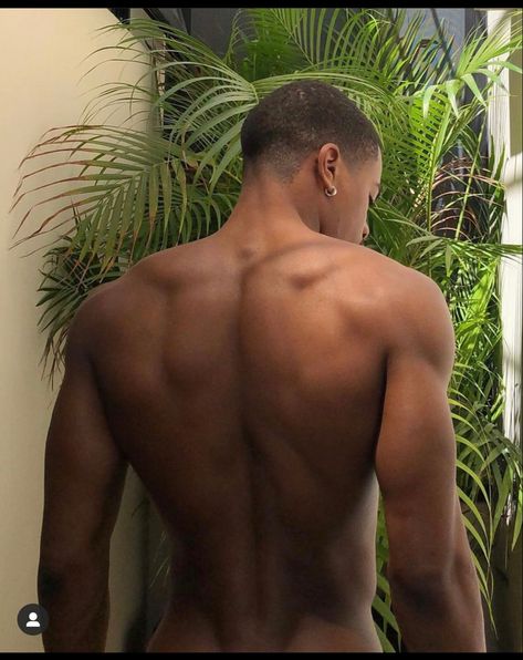 Gym Men Motivation, Dark Skin Men, Back Muscles, Male Physique, Dream Body, 인물 사진, Black Boys, Male Body, Gym Men