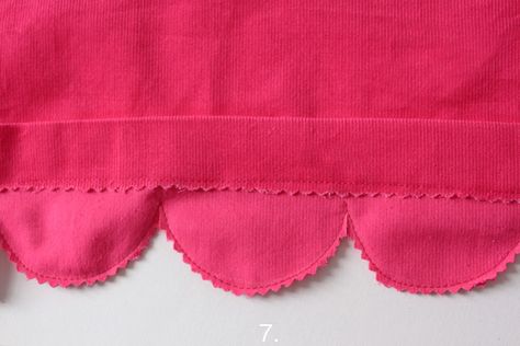 Megan has done a few scalloped hem tutorials in the past, but we thought it would be nice for a little update. It’s really not as hard as you would think! So follow along, and you’ll be creating scalloped hems in no time……. 1. Start by folding, pressing, and sewing a single fold hem towards … Sewing Hems, Invisible Stitch, Cute Sewing Projects, Sewing School, Ladder Stitch, A Ladder, Ad Hoc, Heirloom Sewing, Easy Sewing Patterns