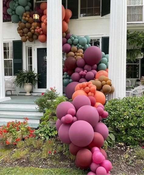 Buffalo Balloon Co. | Happy Fall Y’all! 🍁Apple Umpkin weekend is the best! Thanks @babeczt for giving us this opportunity. 🥹 A forever favorite. 🙏🏼... | Instagram Happy Fall Y'all, Happy Fall, Buffalo, Balloons, Entryway, Holidays, Instagram