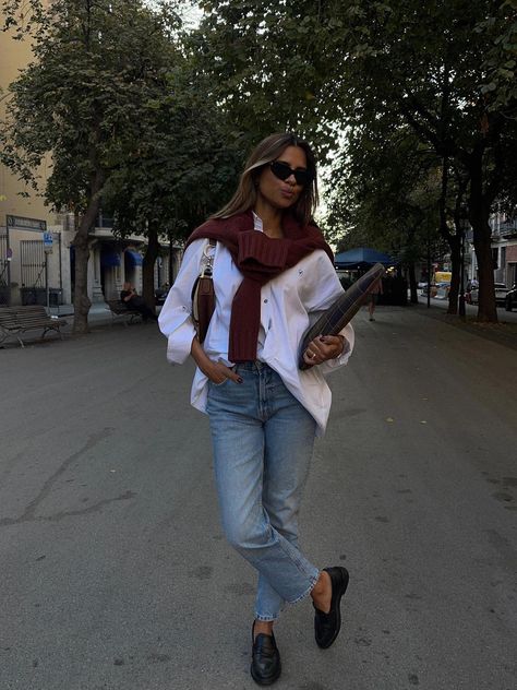 Chica Chola, Oversized Shirt Outfit, Oversized White Shirt, Latina Outfits, White Shirt Outfits, Business Professional Outfits, Stile Hijab, Trendy Outfit Ideas, Mode Zara