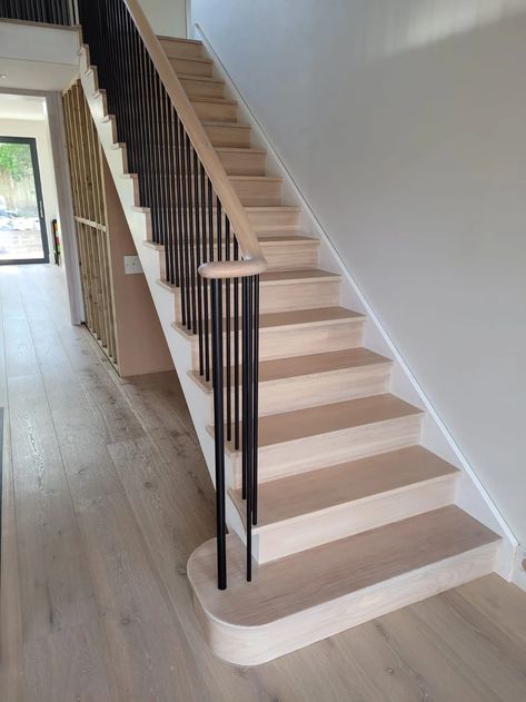 Cut String Stairs with Metal Spindles | Gallery Metal Spindles Staircase, Staircase Metal, Stairs Cladding, Oak Handrail, Metal Spindles, Carpet Staircase, Bespoke Staircases, Staircase Landing, Stairway Decorating