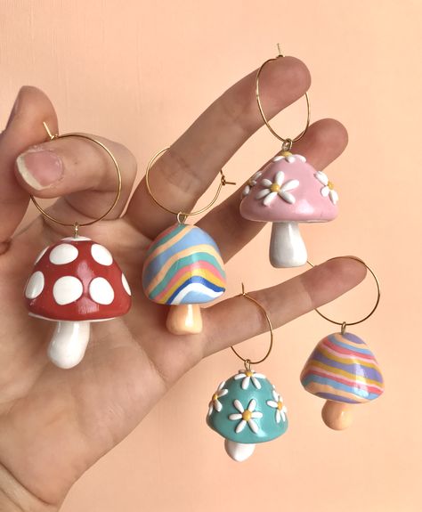 #mushroomearrings #cottagecore #cottagecoreearrings #funkyearrings #weirdearrings #funjewelry #mushroomart #mushroom Clay Etsy Ideas, Polymer Clay Aesthetic, Polymer Clay Crafts Ideas, Diy Fimo, Clay Keychain, Clay Diy Projects, Clay Crafts Air Dry, Tanah Liat, Polymer Clay Diy